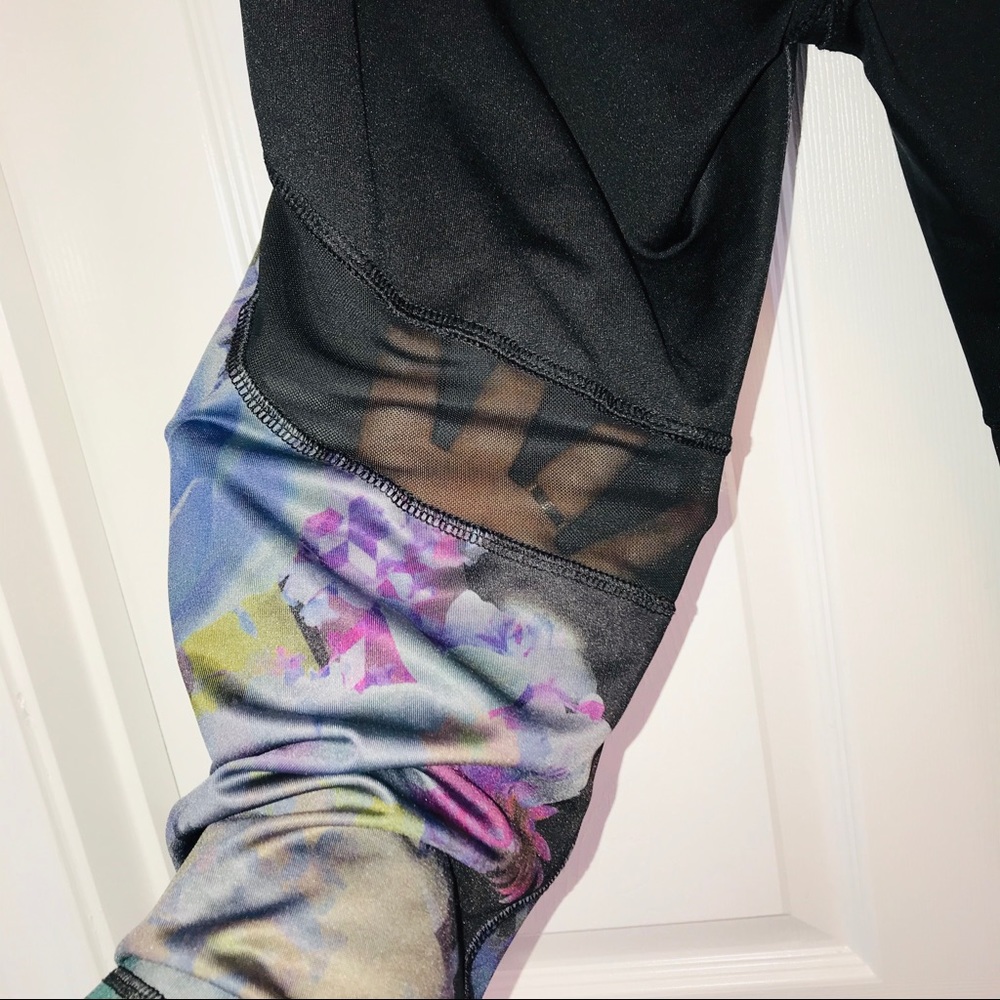 Capri Leggings - Picture 4 of 6